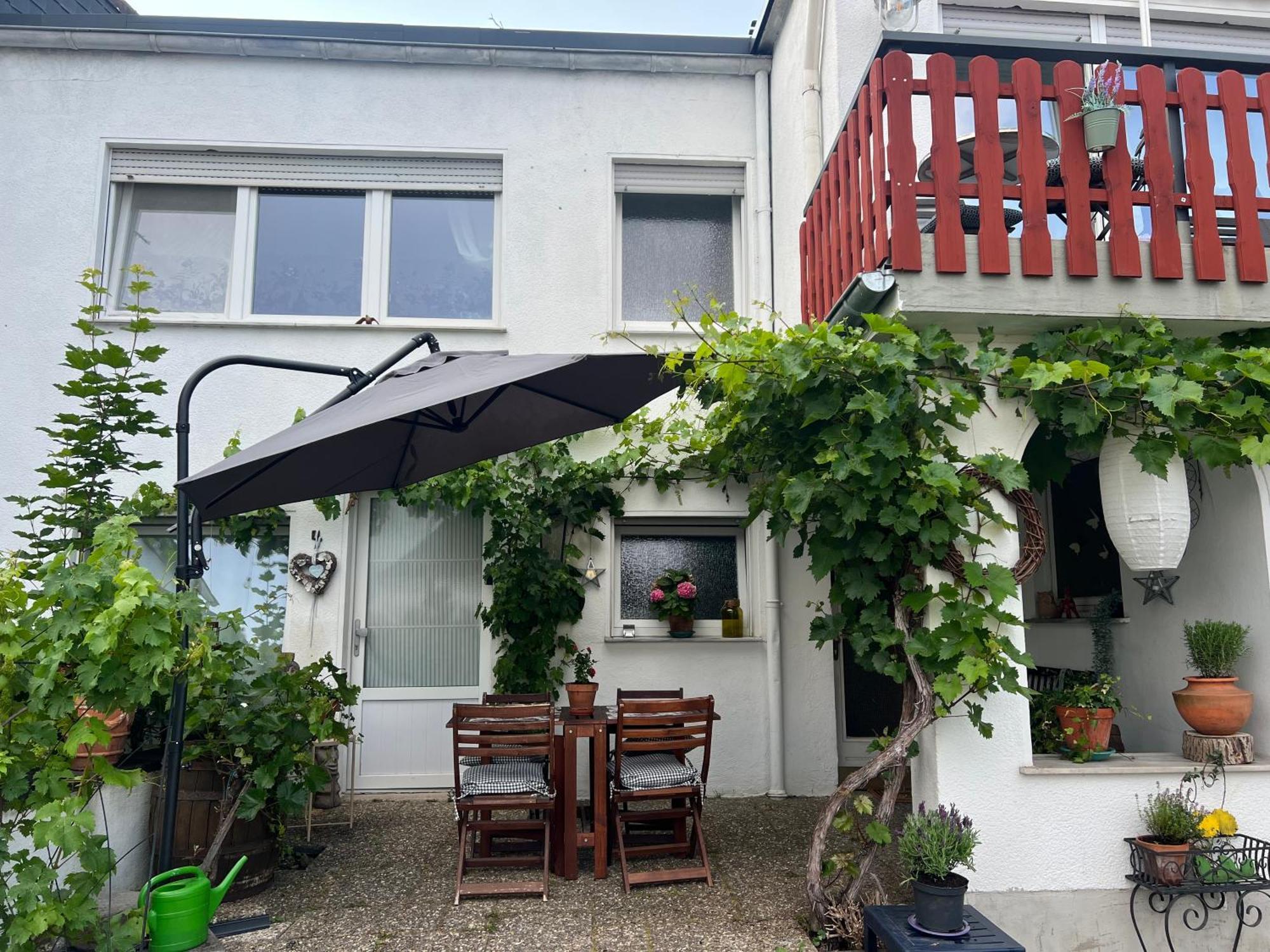 Apartment Am Rotweinwanderweg Бад Нойенар-Арвайлер Екстериор снимка